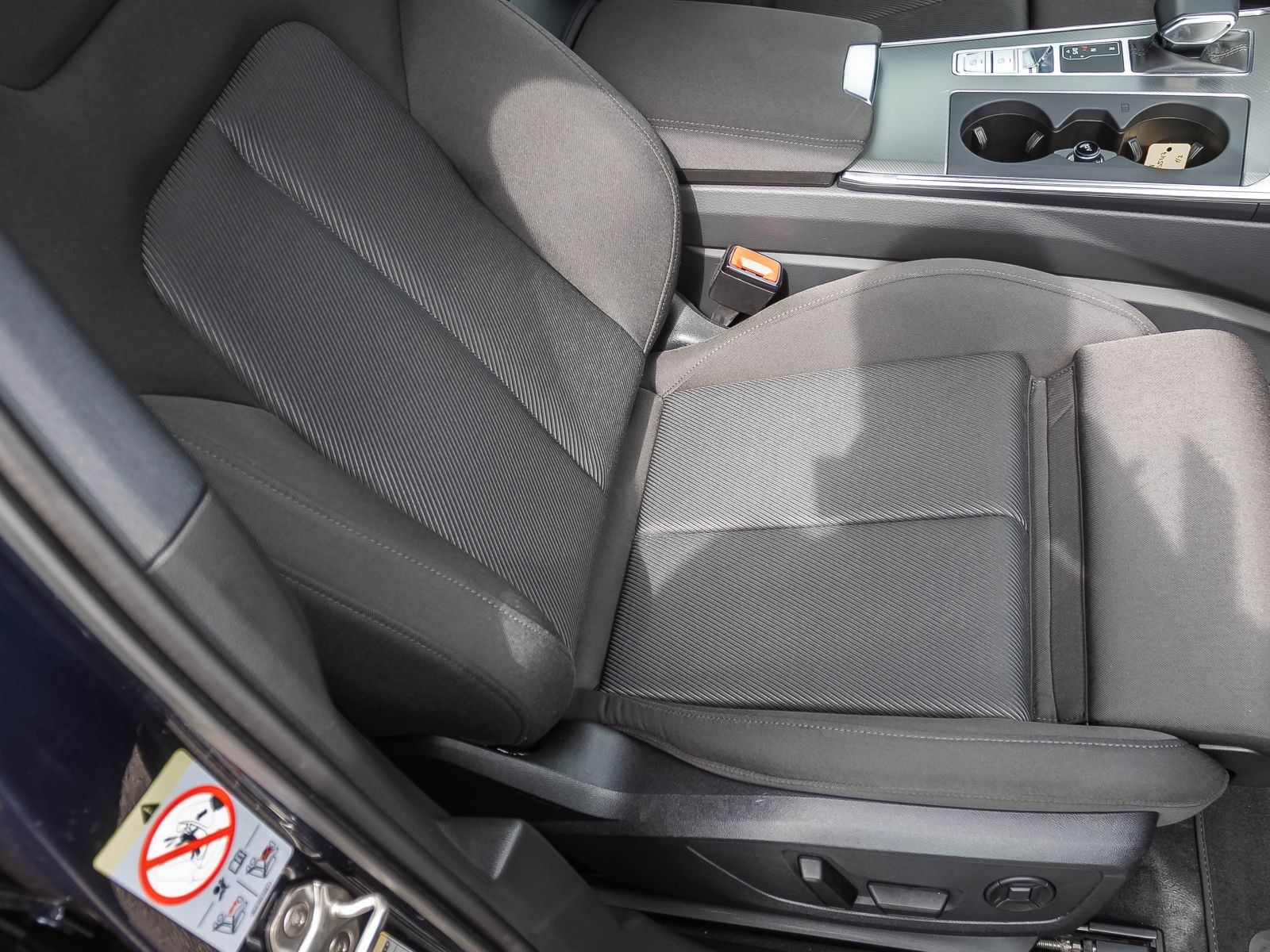 Audi A6 Avant S line 40TDI qu Stronic ACC Matrix Pano