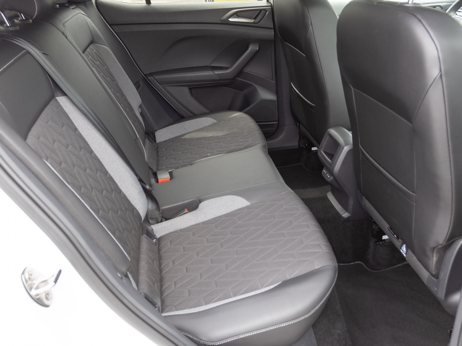 Volkswagen T-Cross 1.0 TSI DSG Goal, AHK, Navi, LED, App-Connect, Klima