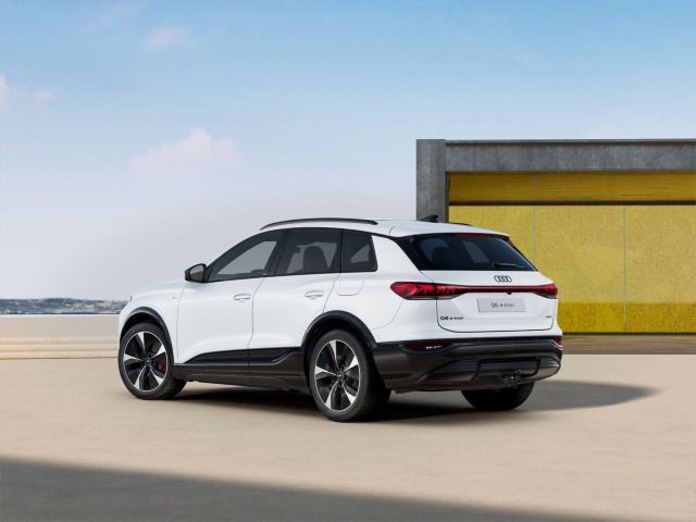 Audi Q6 Sportback e-tron S line qu. Luftfwk. / HuD / Pano / B&O/  TechPro 315 kW