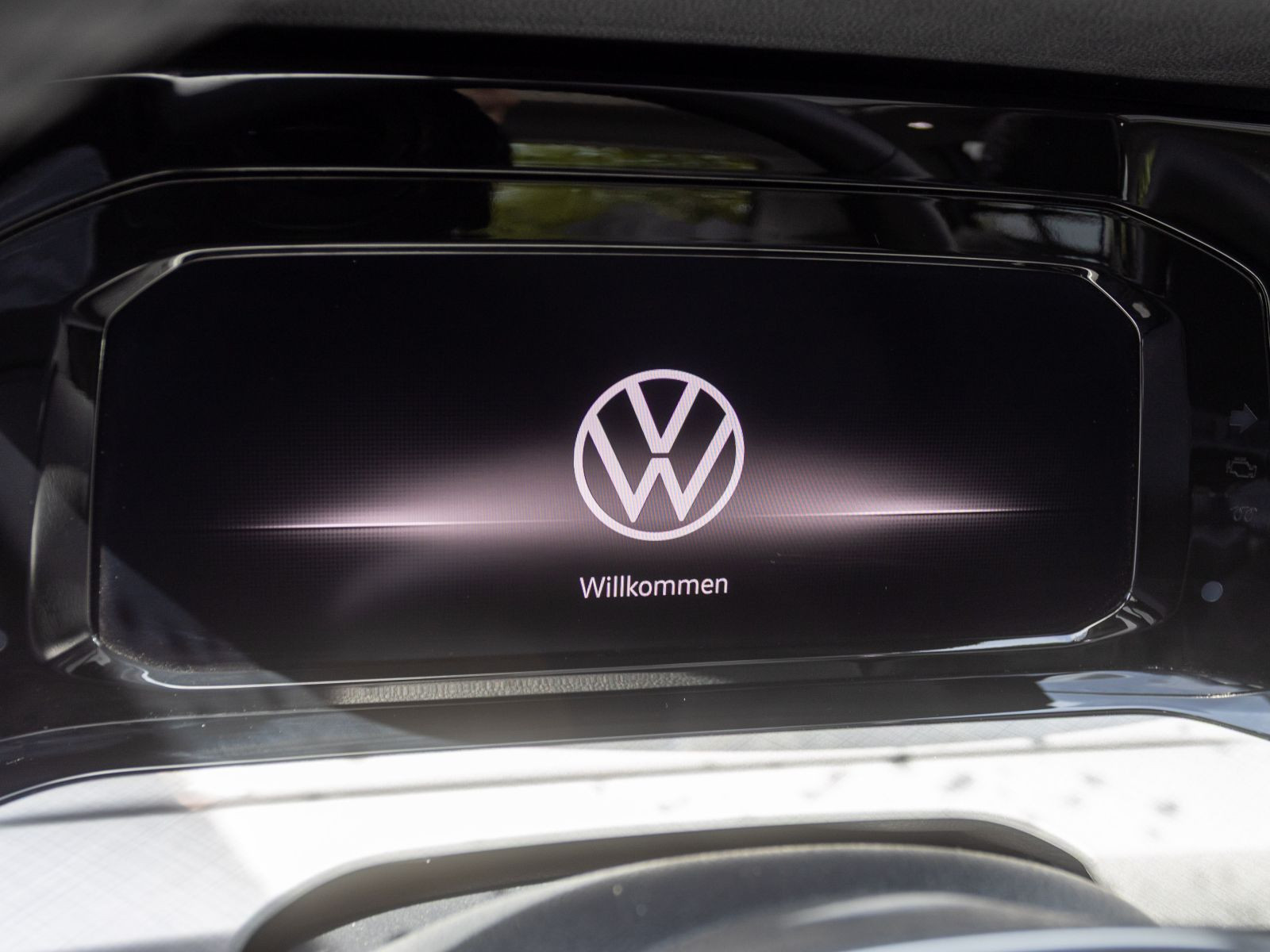 Volkswagen Golf VIII Variant Life 1.5TSI DSG Navi LED Panorama ACC