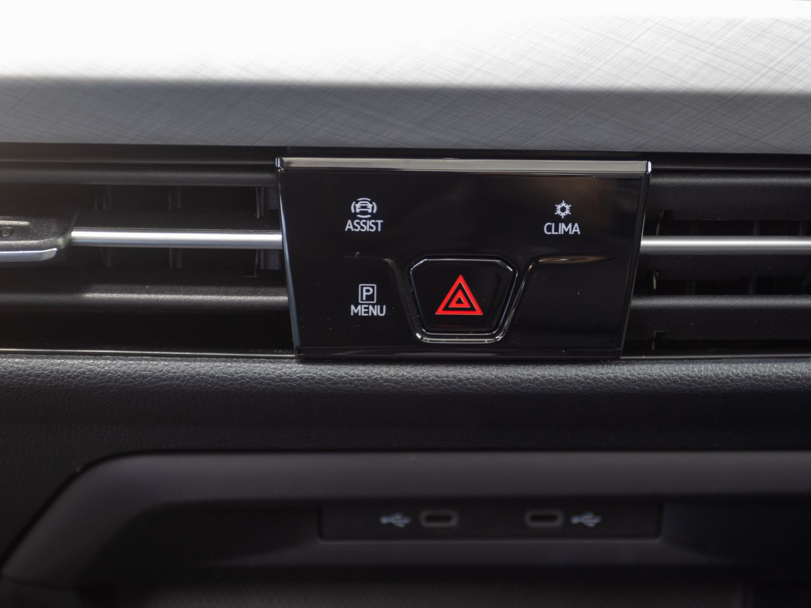 Volkswagen Golf VIII Variant Life 1.5TSI DSG Navi LED Panorama ACC