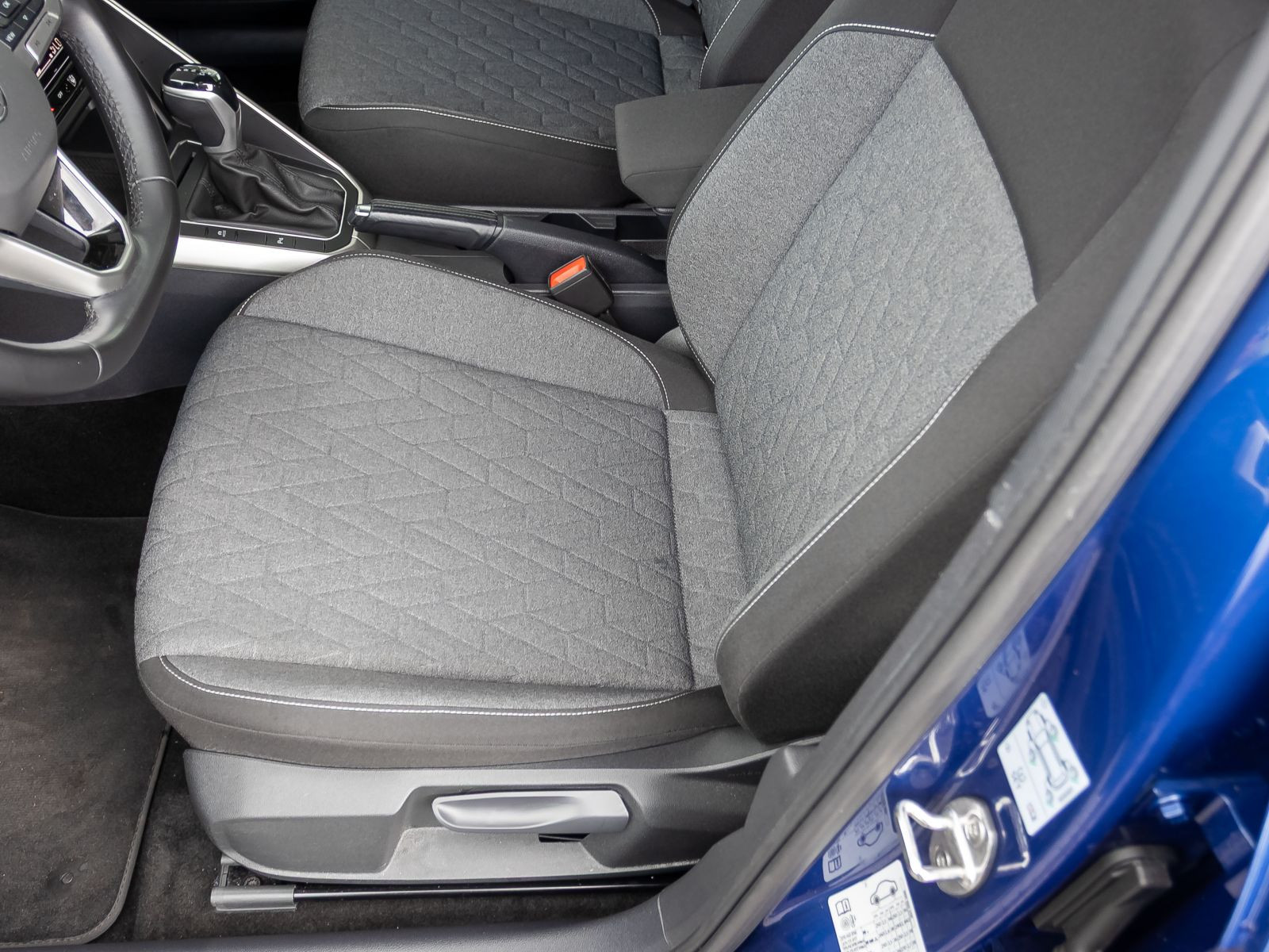 Volkswagen Taigo 1.0 TSI DSG MOVE, LED-Matrix, Navi, App-Connect, Digital Cockpit Pro