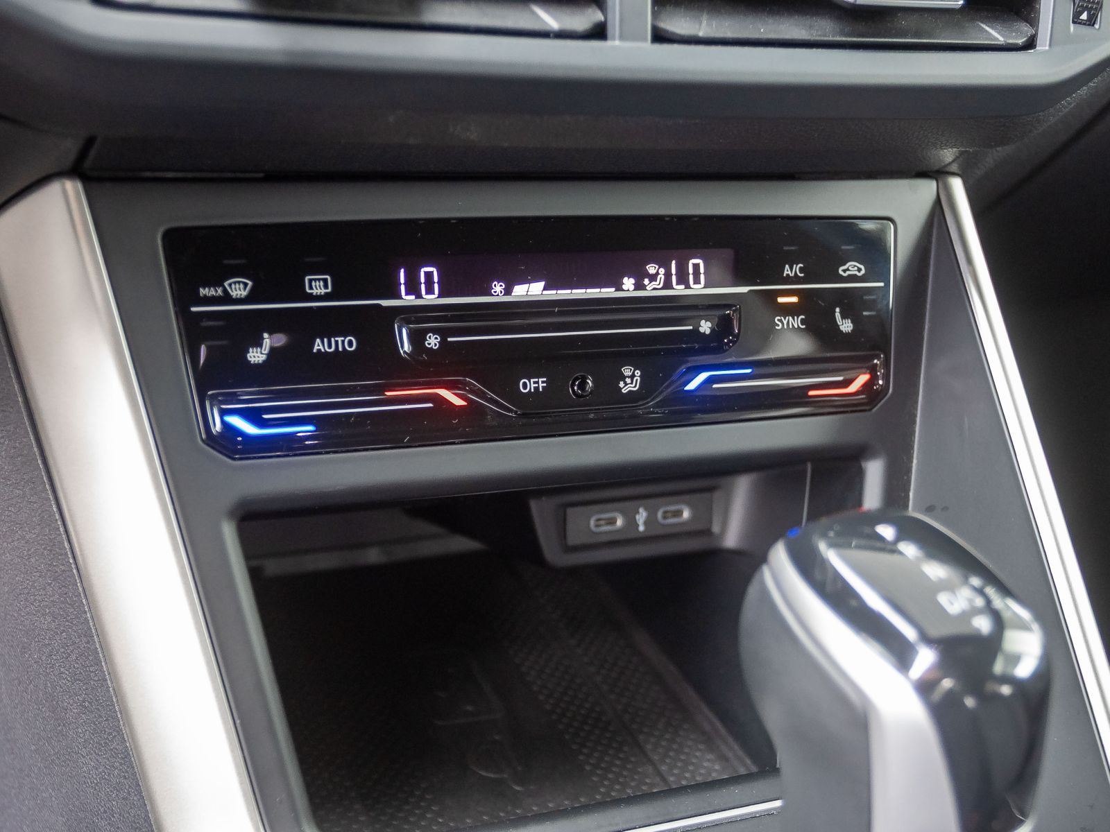 Volkswagen Taigo 1.0 TSI DSG MOVE, LED-Matrix, Navi, App-Connect, Digital Cockpit Pro