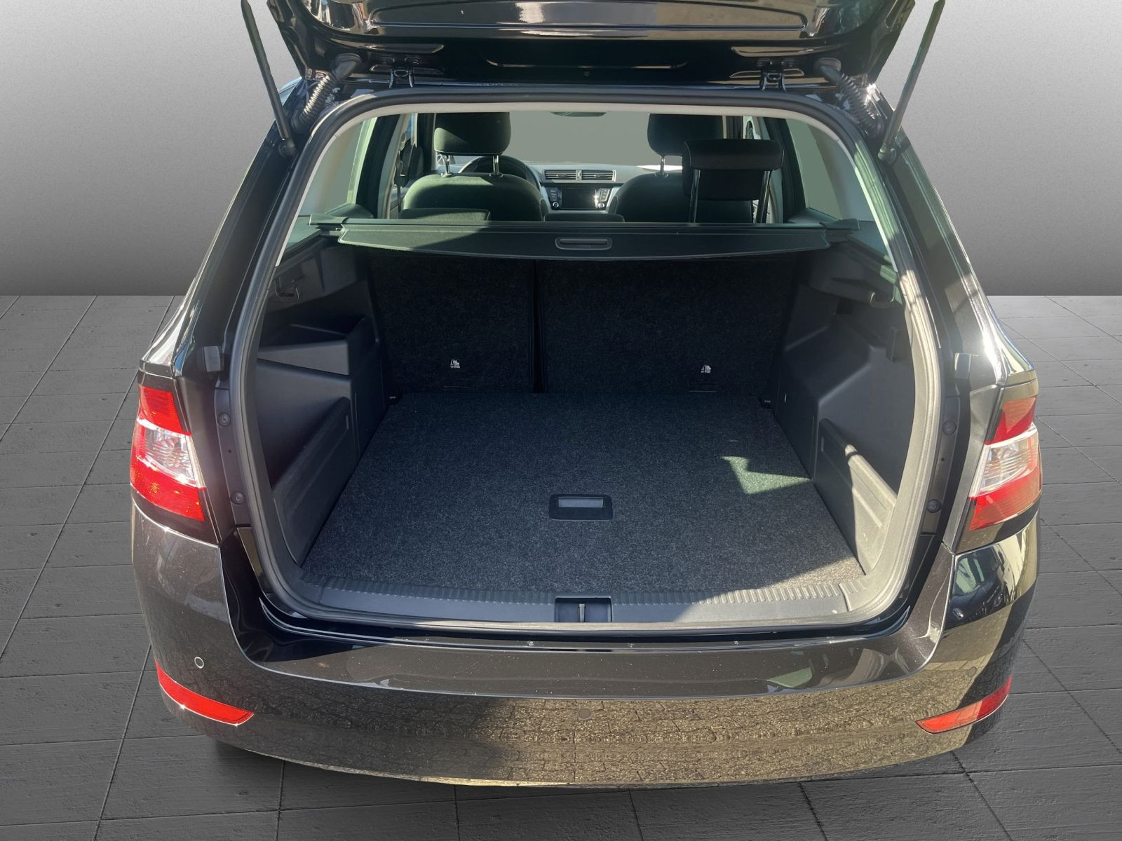 Skoda Fabia Combi Ambition 1.0 TSI Navi Carplay Sitzhzg