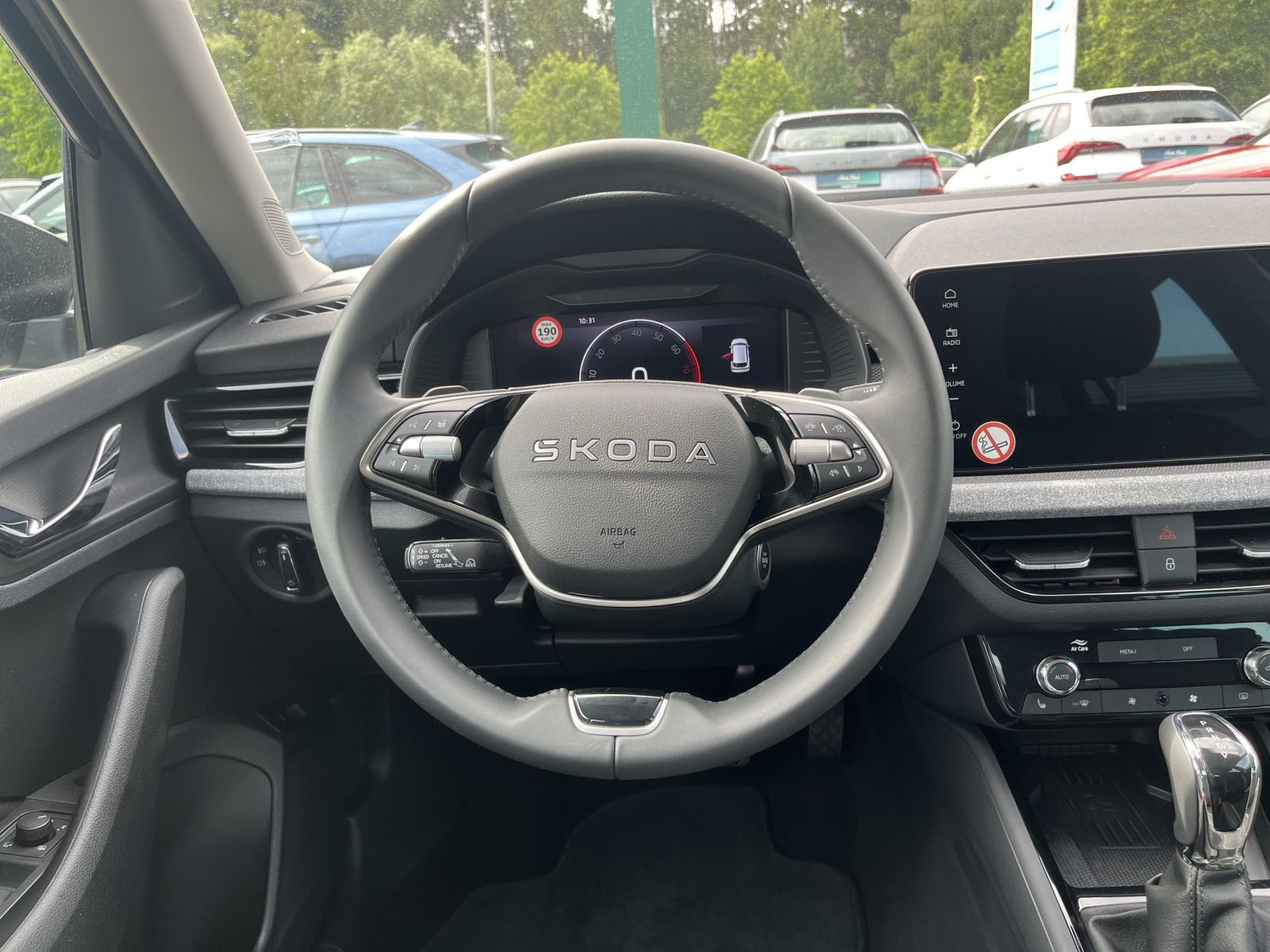 Skoda Kamiq Tour 1.5 TSI DSG Navi ACC LED RFK Carplay