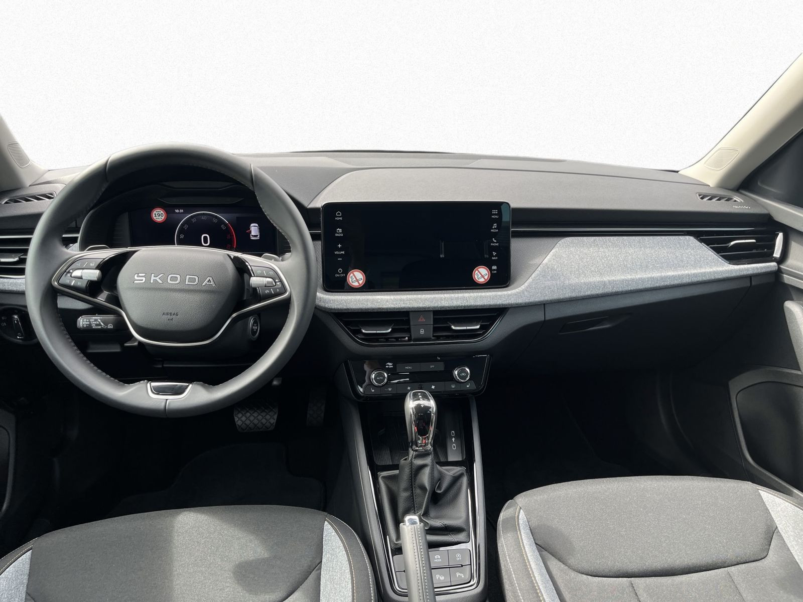 Skoda Kamiq Tour 1.5 TSI DSG Navi ACC LED RFK Carplay