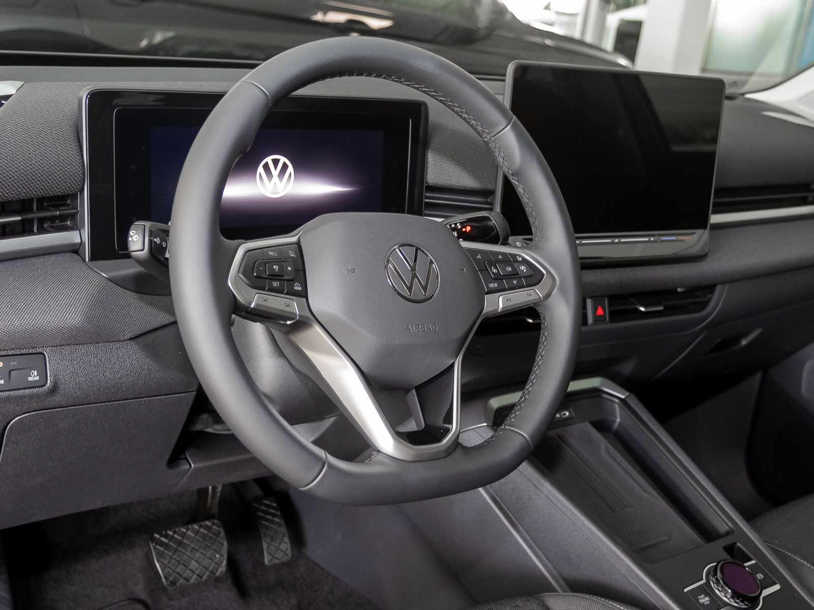 Volkswagen T-Roc Life 1.5 eTSI DSG LED ACC EPH CarPlay