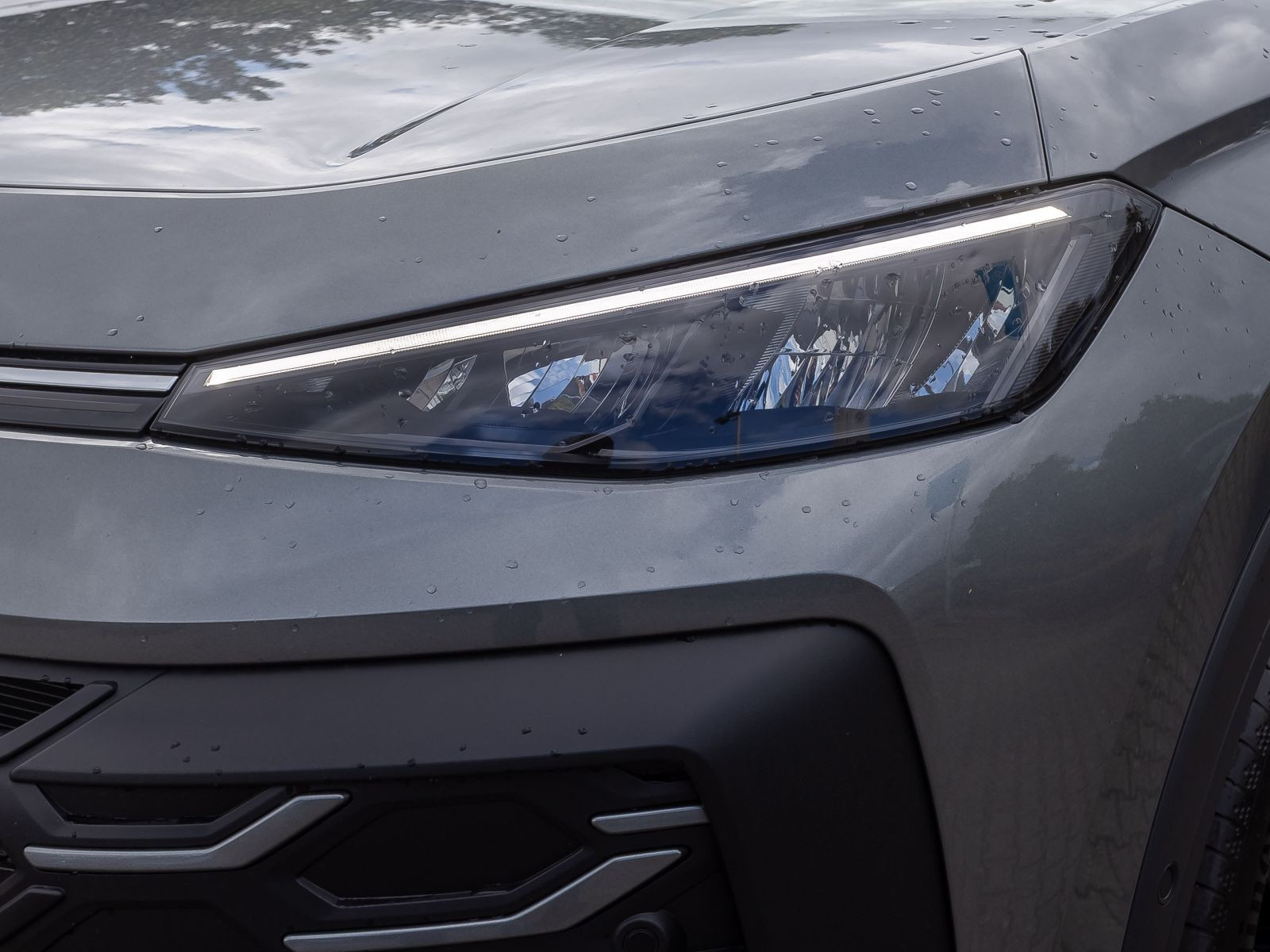 Volkswagen T-Roc 1.5 eTSI DSG Life, AHK, LED, Rückfahrkamera, App-Connect