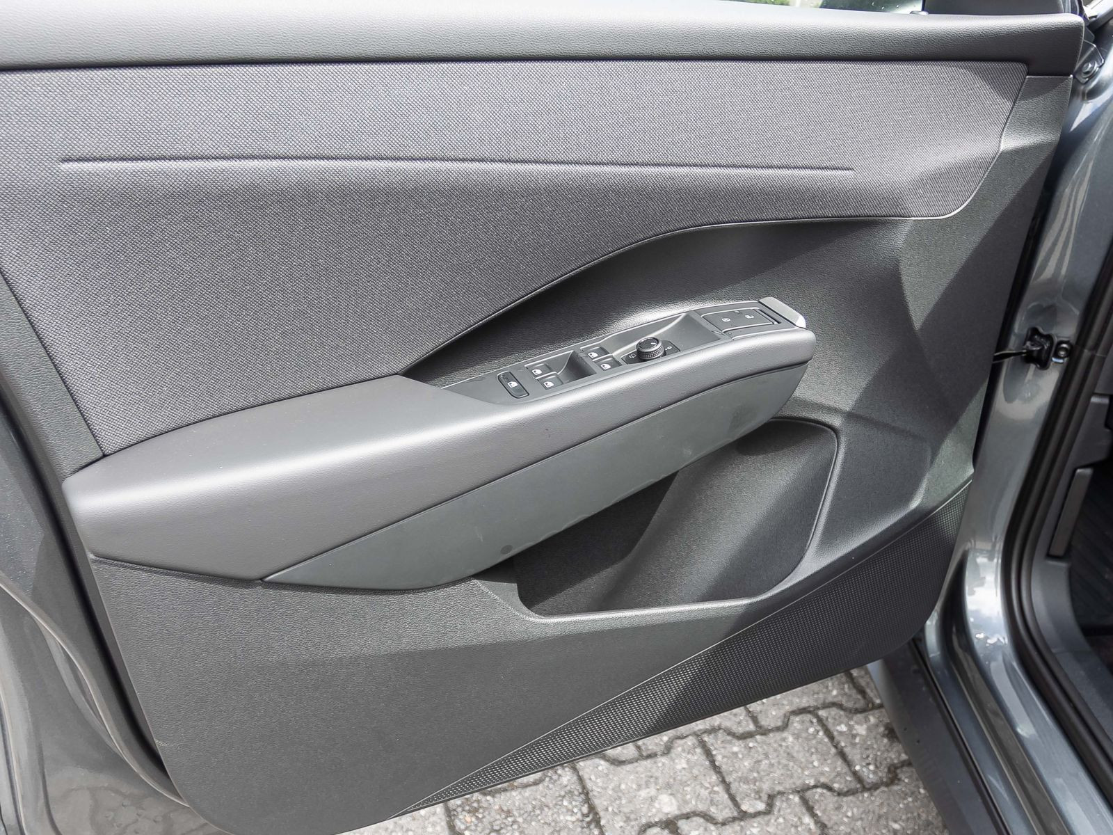 Volkswagen T-Roc 1.5 eTSI DSG Life, AHK, LED, Rückfahrkamera, App-Connect