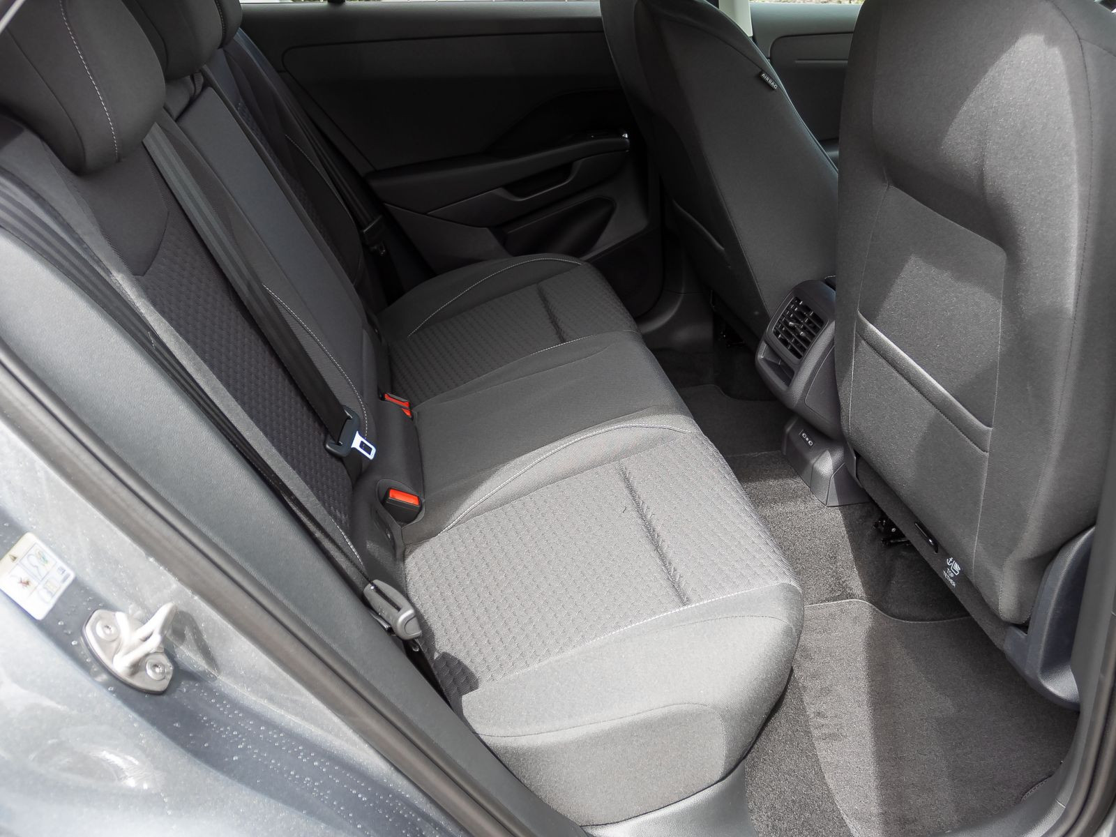Volkswagen T-Roc 1.5 eTSI DSG Life, AHK, LED, Rückfahrkamera, App-Connect