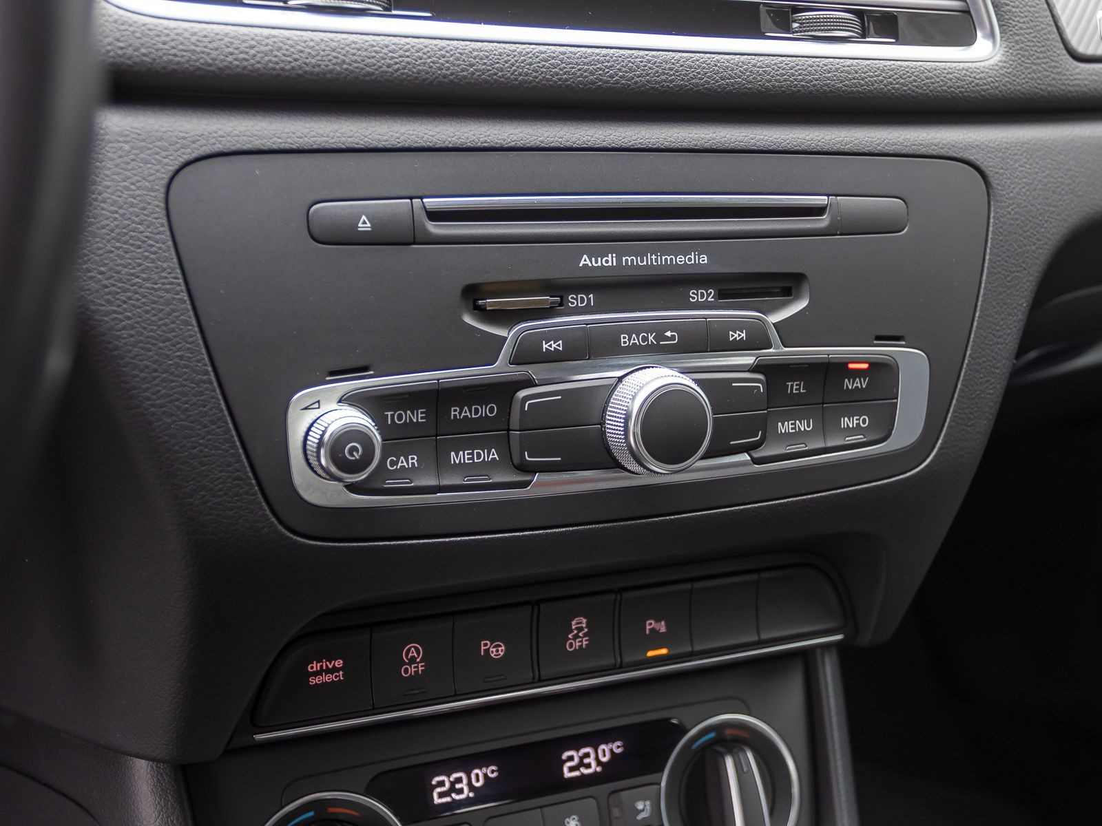 Audi Q3 Design 2.0TFSI qu Stronic Navi LED EPH GRA
