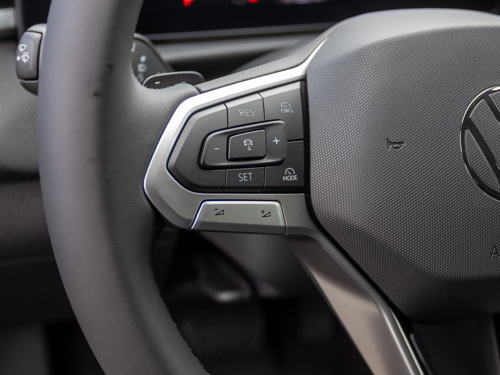 Volkswagen T-Roc 1.5 eTSI DSG Life, Rückfahrkamera, LED, App-Connect, Digital Cockpit