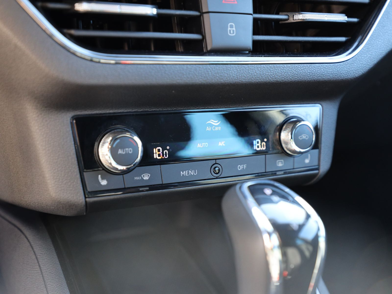 Skoda Kamiq Ambition 1.5TSI 110kW DSG Navi LED Panorama