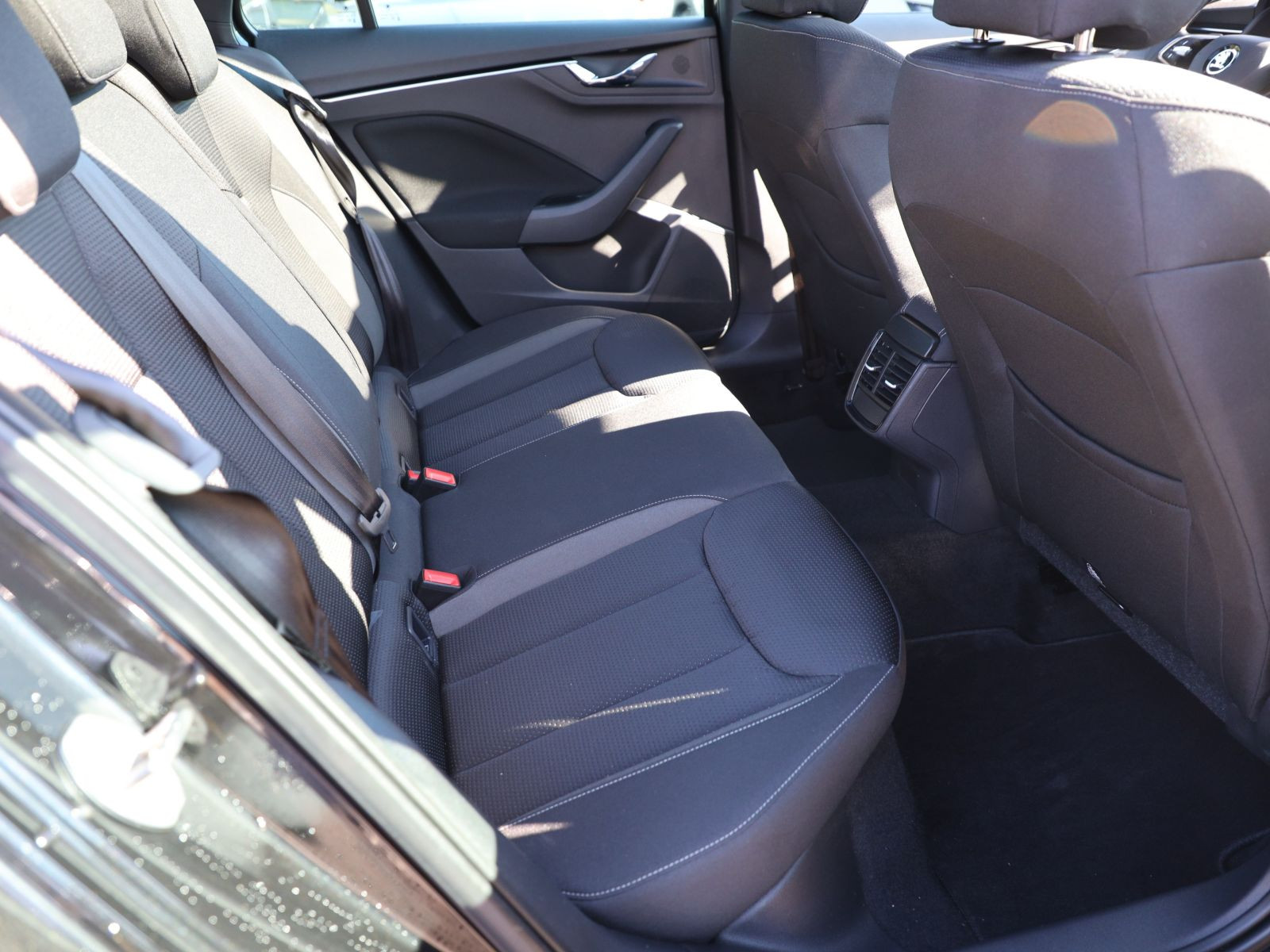 Skoda Kamiq Ambition 1.5TSI 110kW DSG Navi LED Panorama