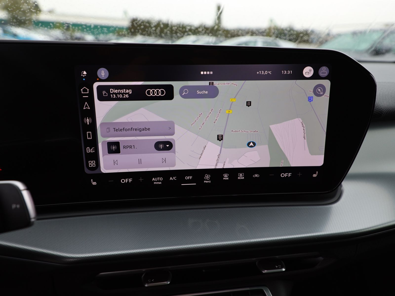 Audi Q3 SUV e-hybrid S line 200kW Pano/ TechPlus / 20" Tripod