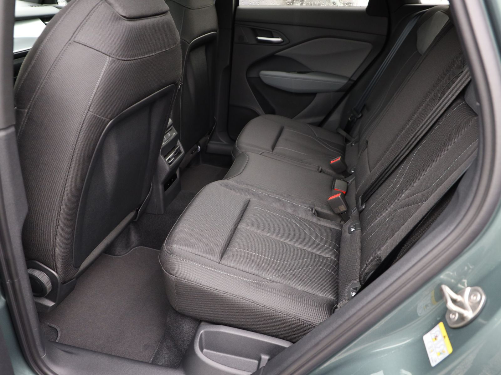 Audi Q3 SUV e-hybrid S line 200kW Pano/ TechPlus / 20" Tripod