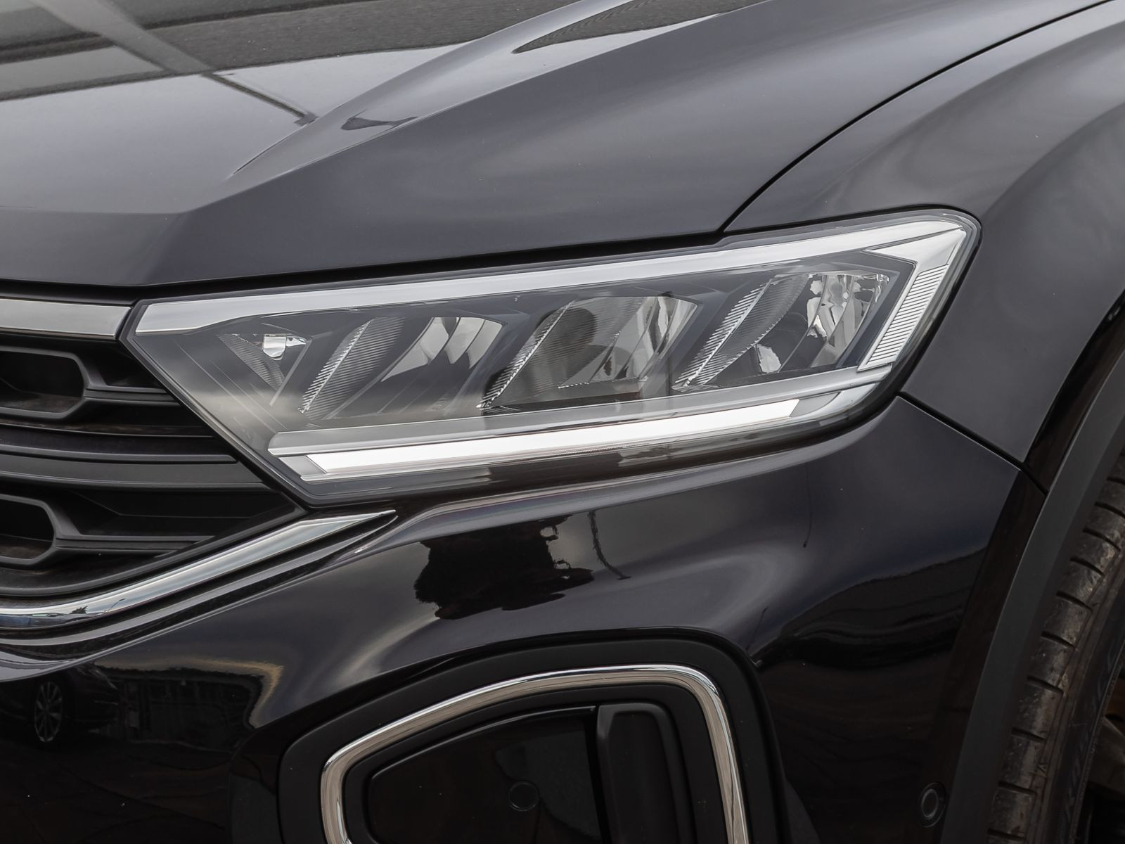 Volkswagen T-Roc Life 1.5TSI DSG Navi LED ACC EPH AHK