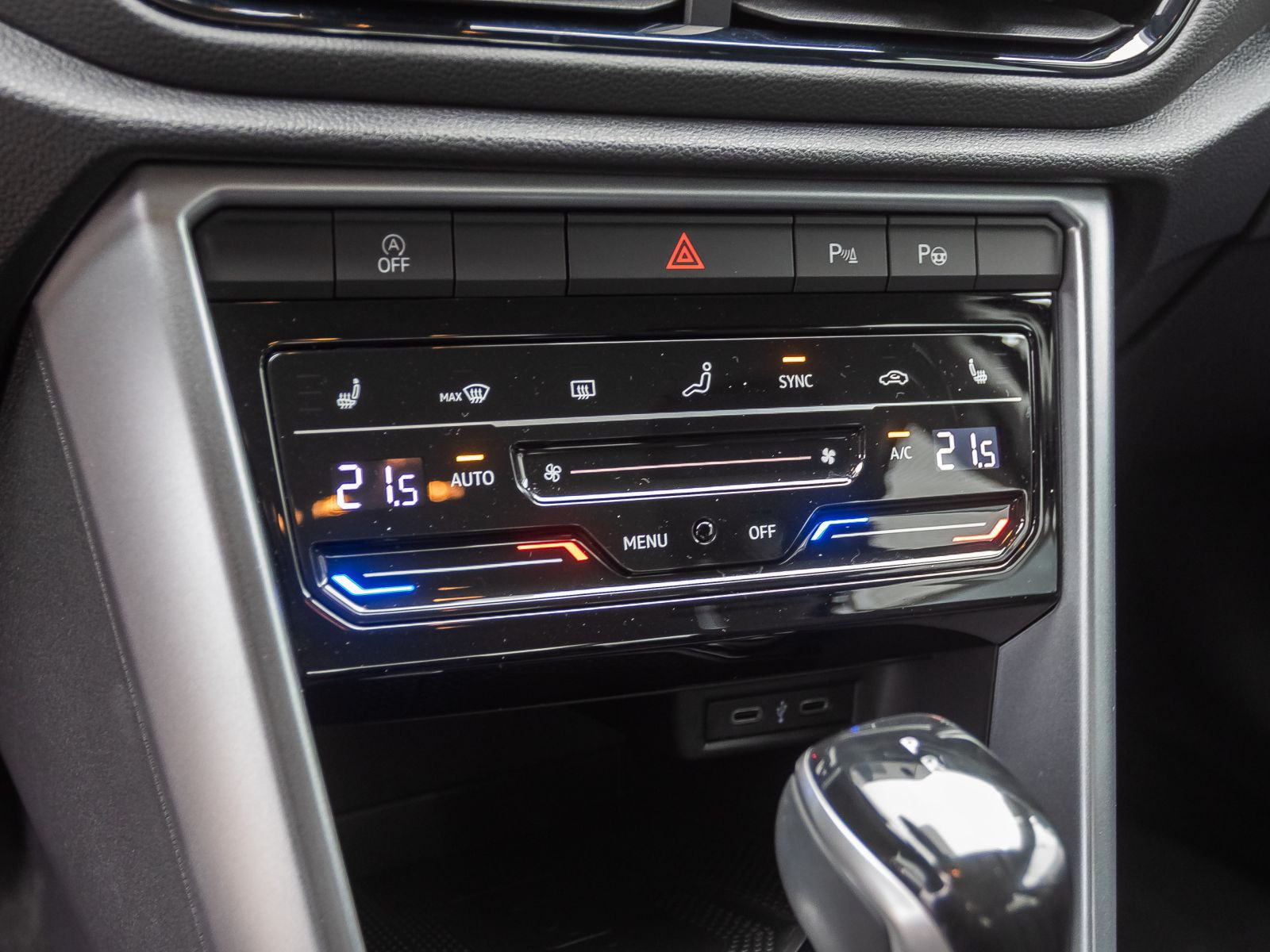 Volkswagen T-Roc Life 1.5TSI DSG Navi LED ACC EPH AHK