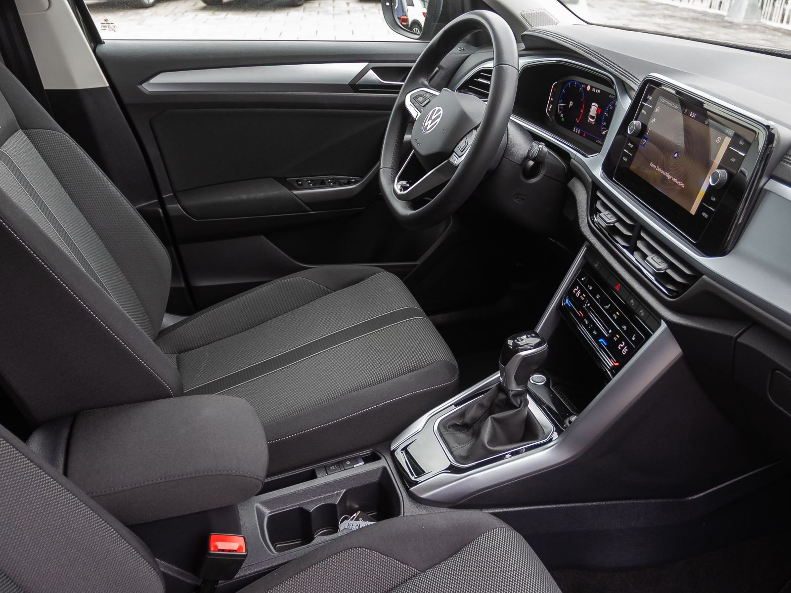 Volkswagen T-Roc Life 1.5TSI DSG Navi LED ACC EPH AHK