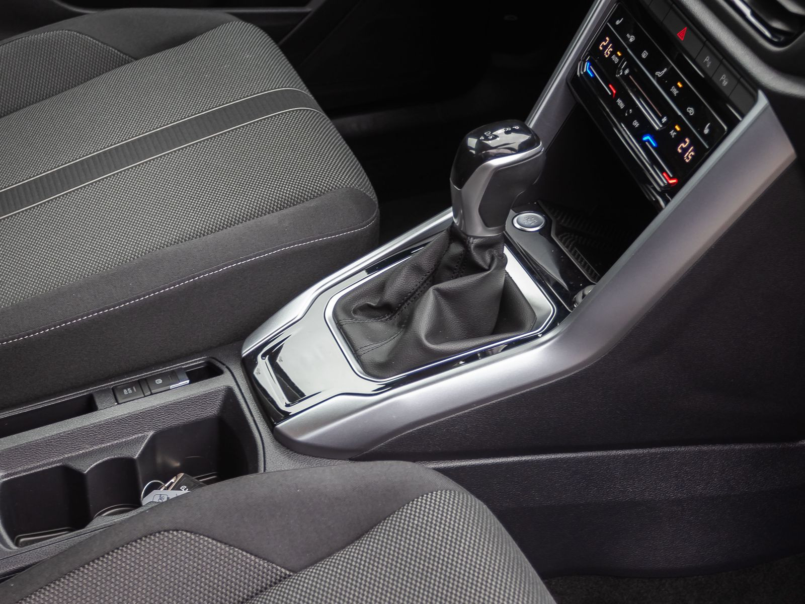 Volkswagen T-Roc Life 1.5TSI DSG Navi LED ACC EPH AHK