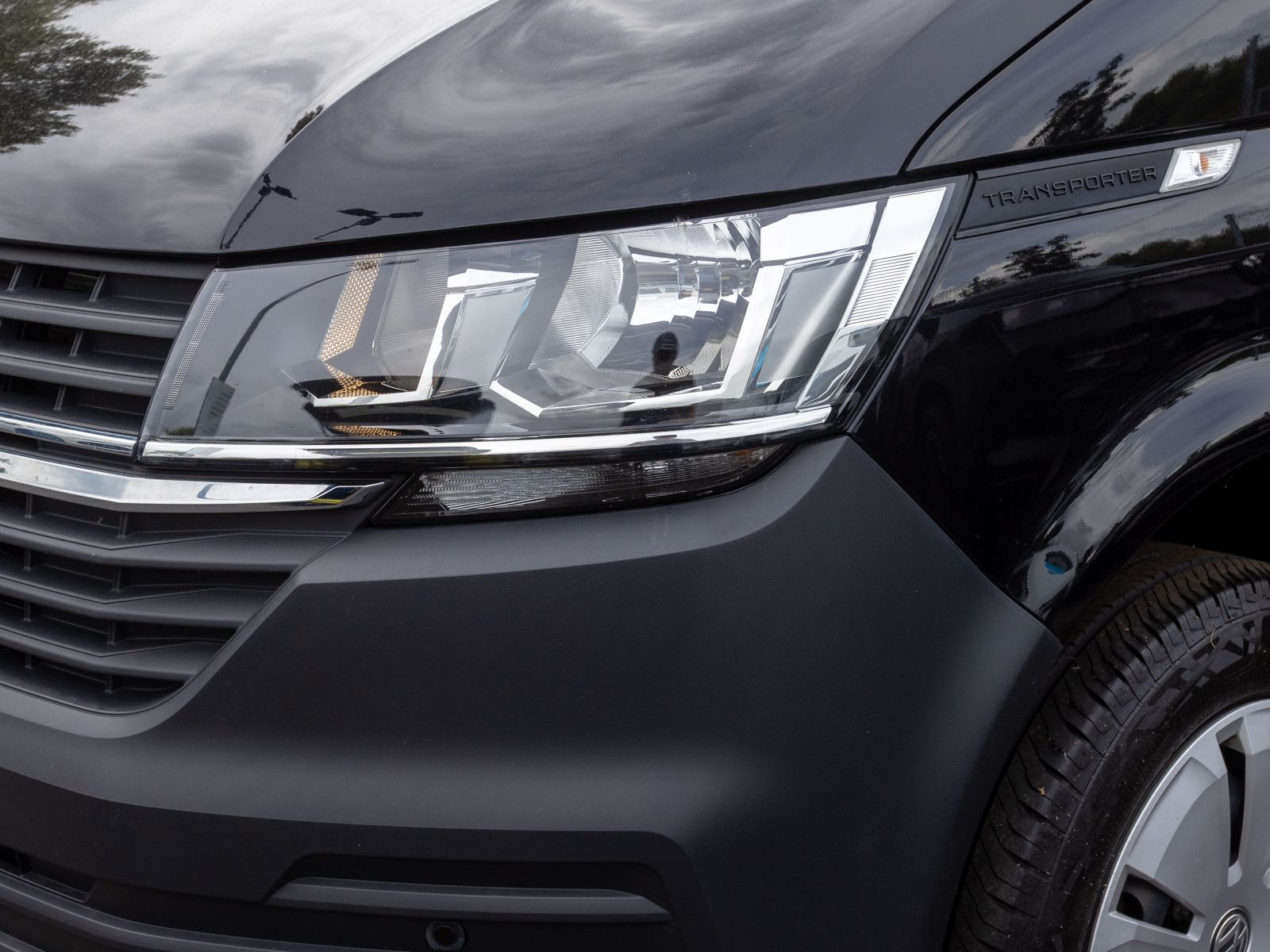 Volkswagen T6.1 Kasten 2.0 TDI langer Radstand, Klima, App-Connect
