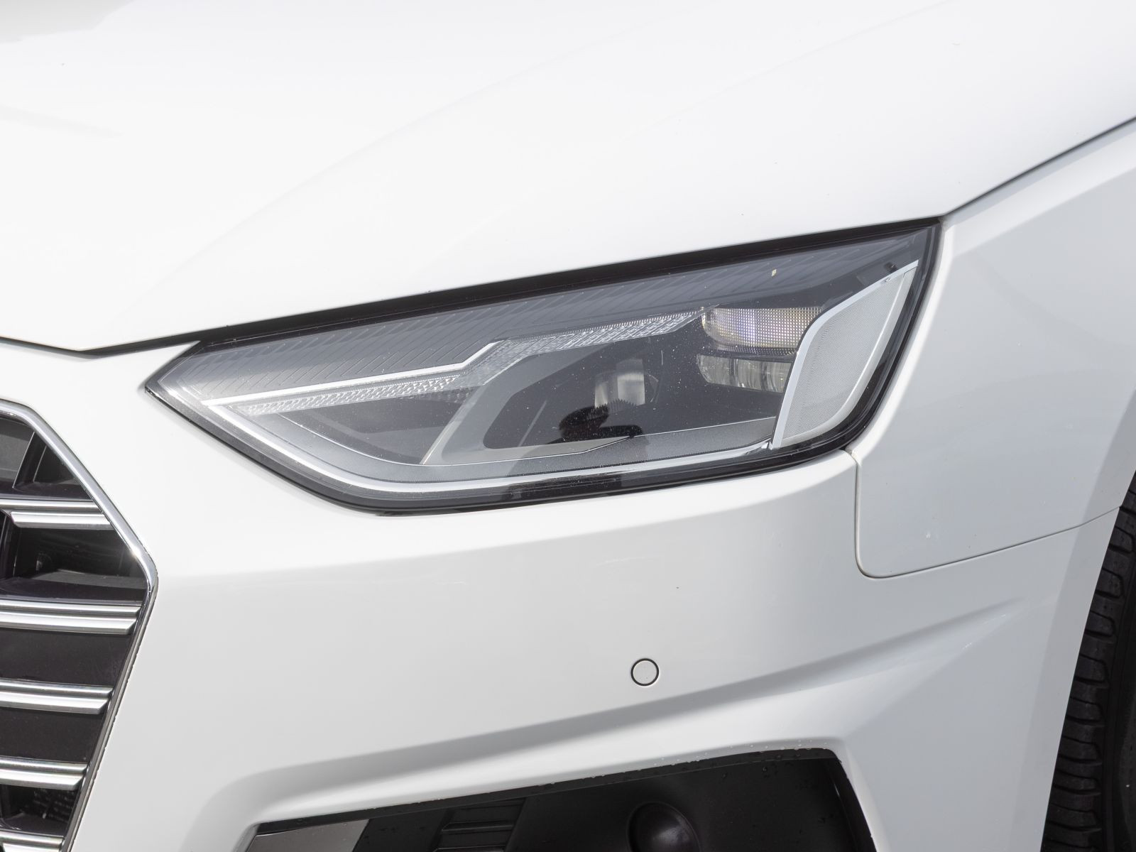 Audi A4 Avant Advanced 35TDI Stronic Navi LED AHK GRA
