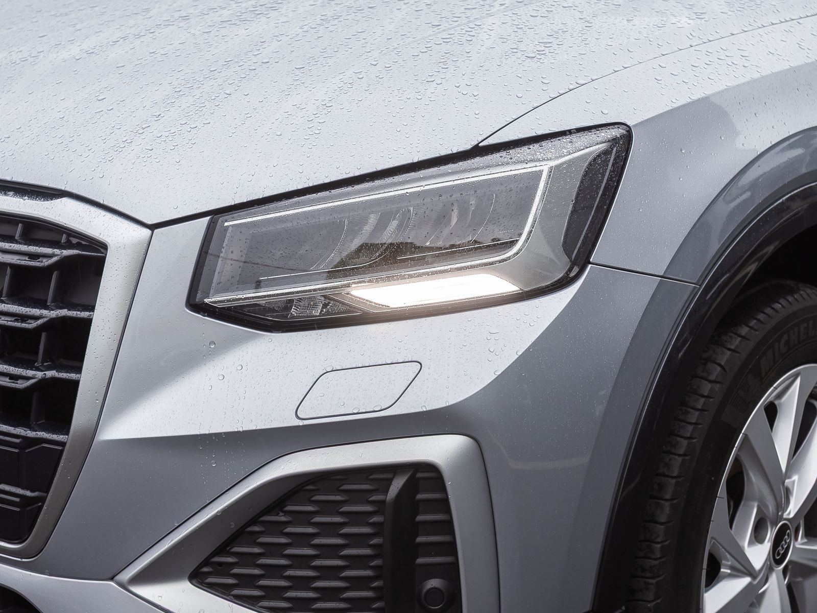 Audi Q2 Advanced 35TFSI Stronic LED CarPlay GRA EPH