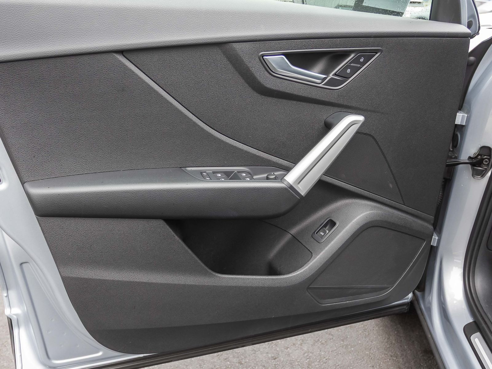 Audi Q2 Advanced 35TFSI Stronic LED CarPlay GRA EPH