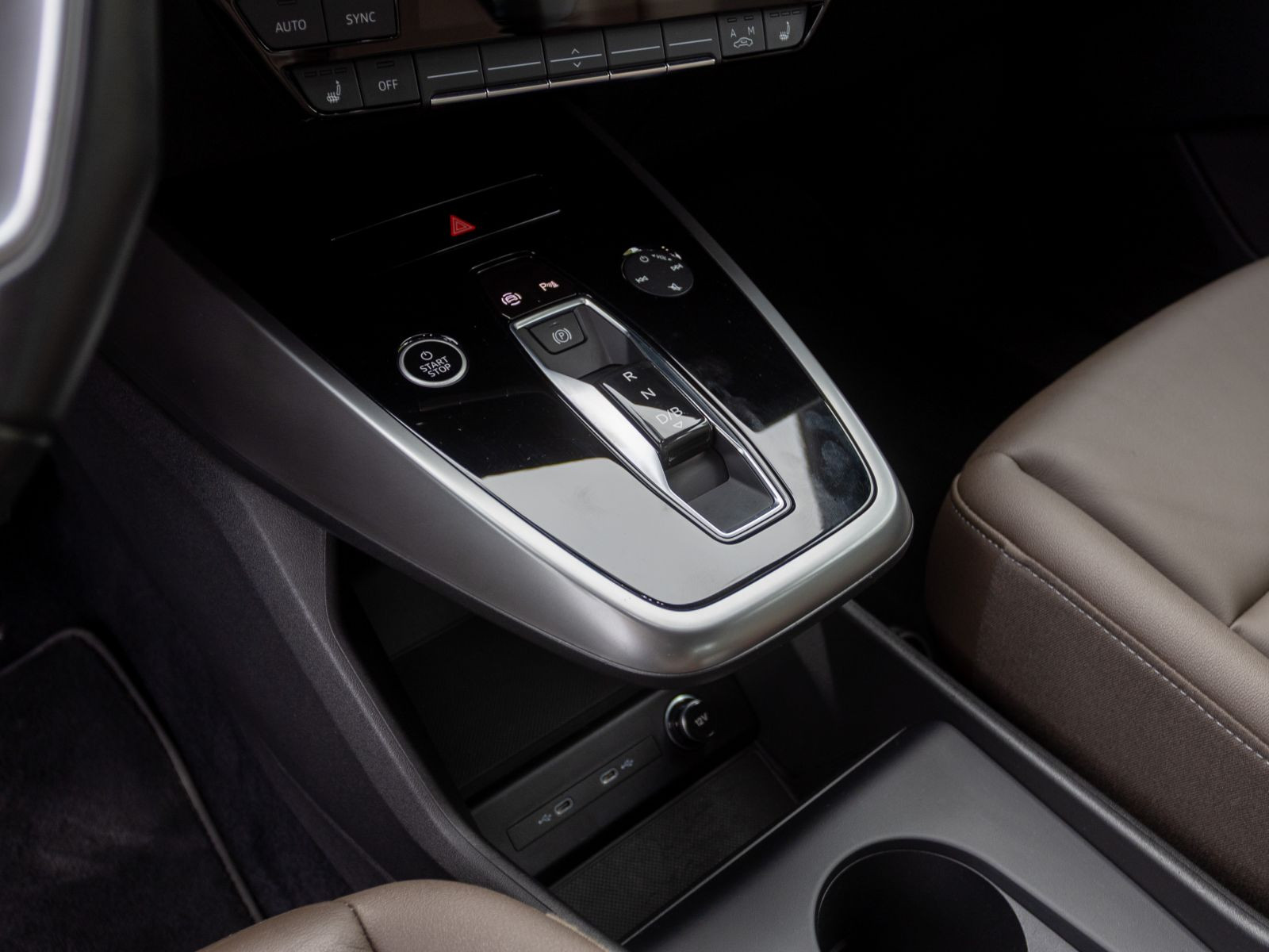 Audi Q4 Sportback e-tron 35 Navi Standklima LED GRA EPH