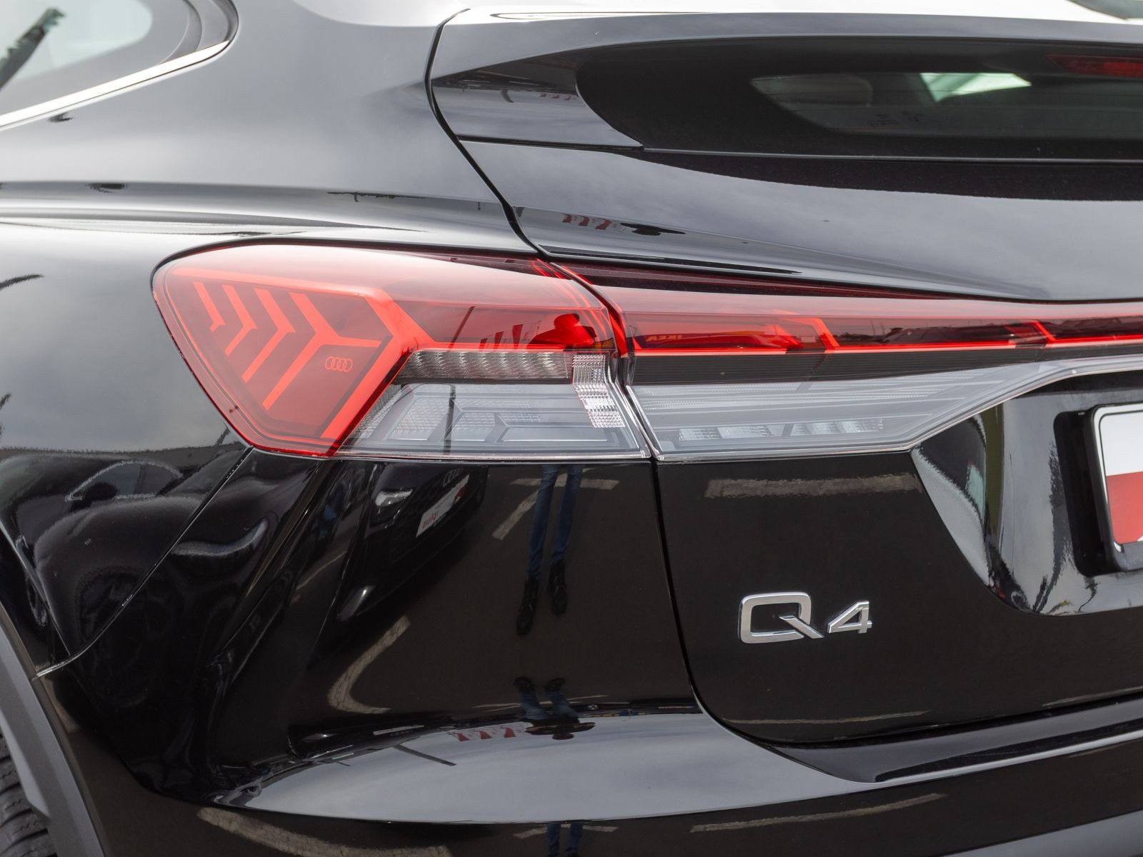 Audi Q4 Sportback e-tron 35 Navi Standklima LED GRA EPH