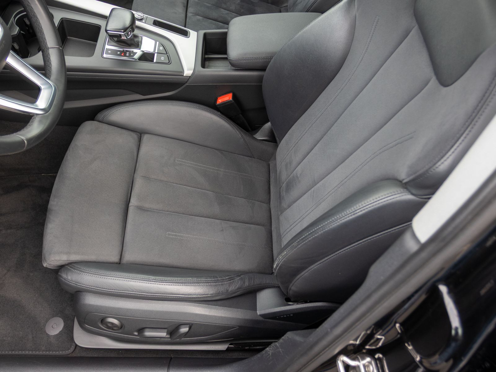 Audi A4 allroad 40TDI qu Stronic Navi LED ACC AHK EPH