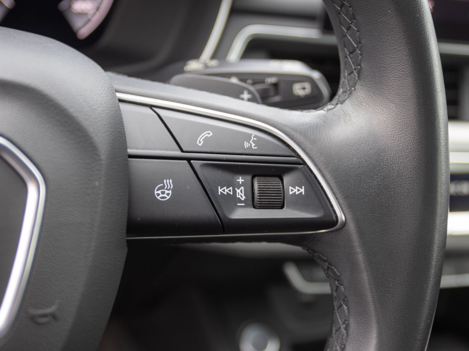 Audi A4 allroad 40TDI qu Stronic Navi LED ACC AHK EPH