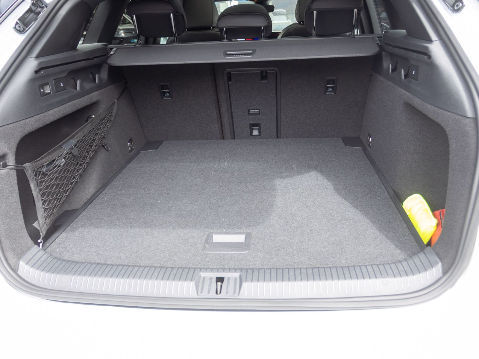 Volkswagen ID.7 Tourer GTX, Panoramadach, AHK, Navi, LED-Matrix, App-Connect
