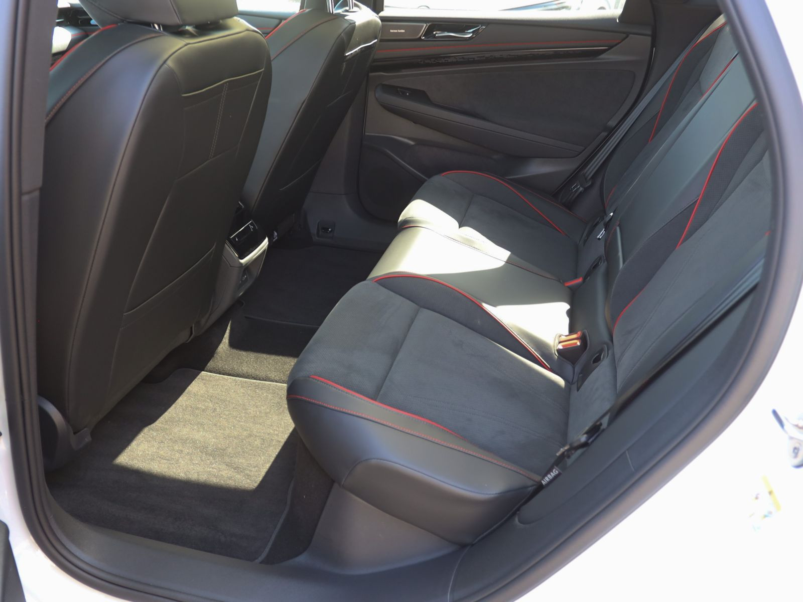 Volkswagen ID.7 Tourer GTX, Panoramadach, AHK, Navi, LED-Matrix, Soundsystem