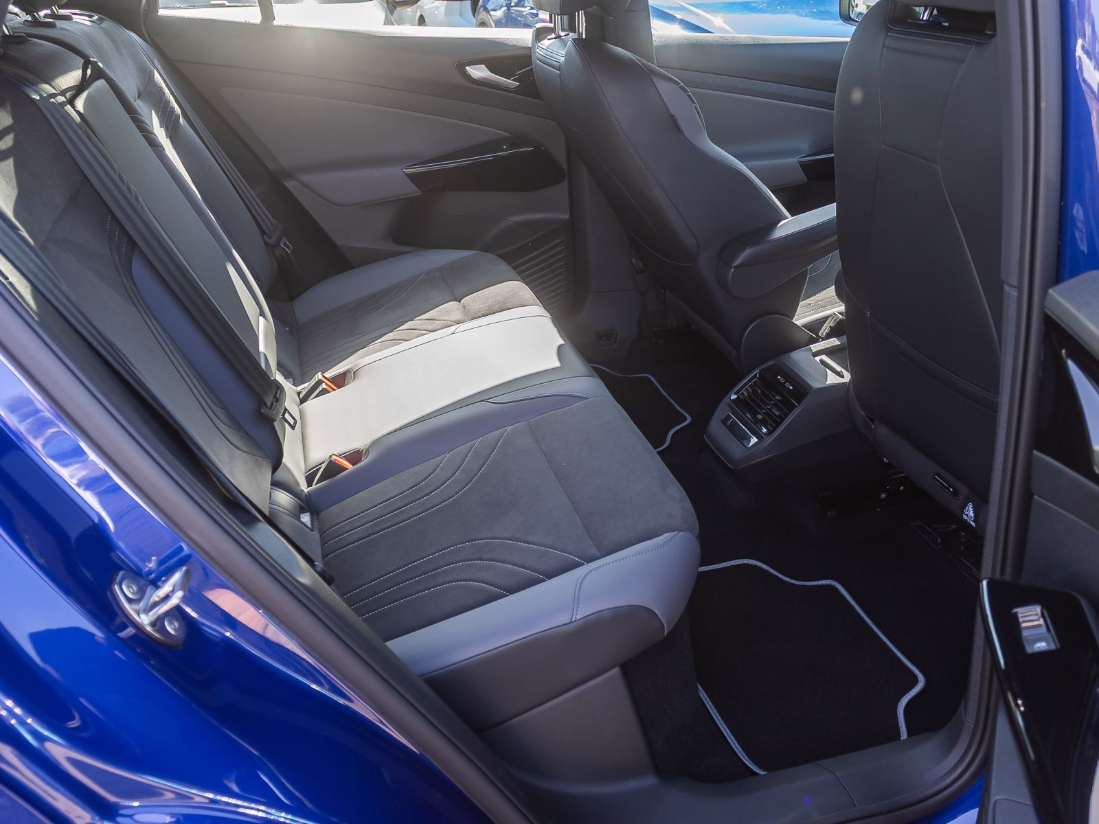 Volkswagen ID.4 Pure Performance, Navi, LED, App-Connect, Standklimatisierung