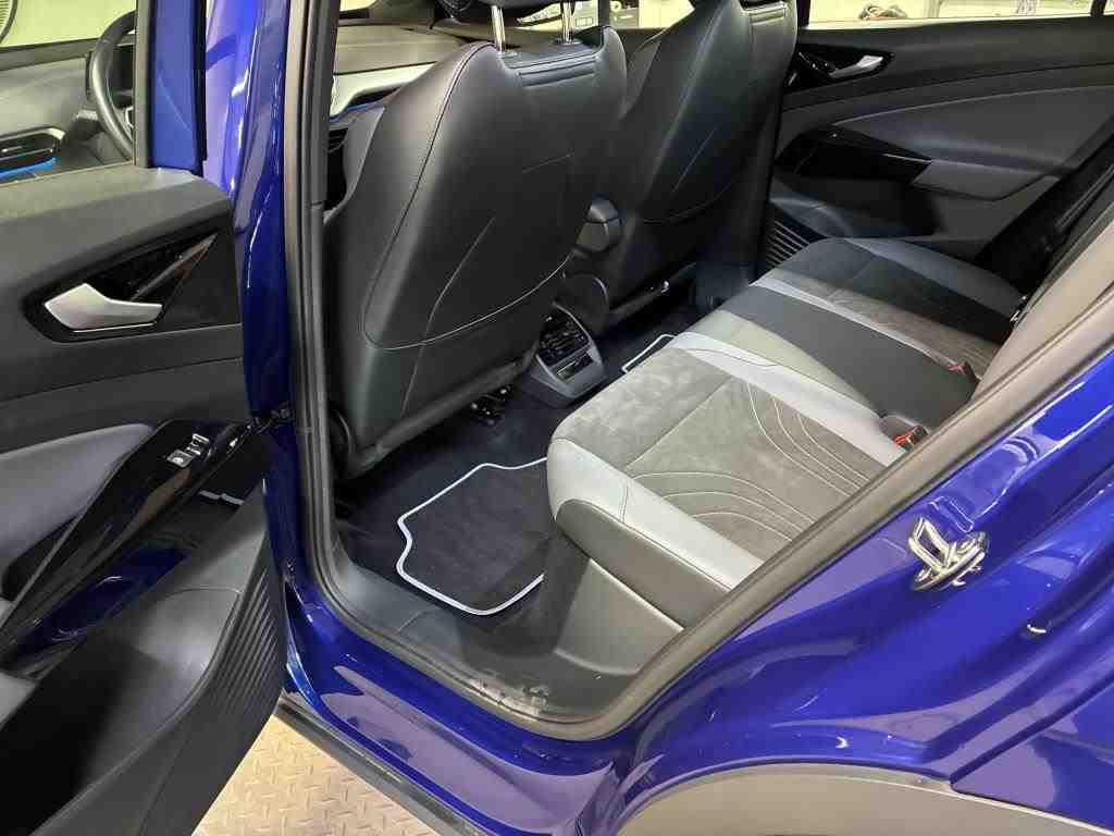 Volkswagen ID.4 Pure Performance, Navi, LED, App-Connect, Standklimatisierung