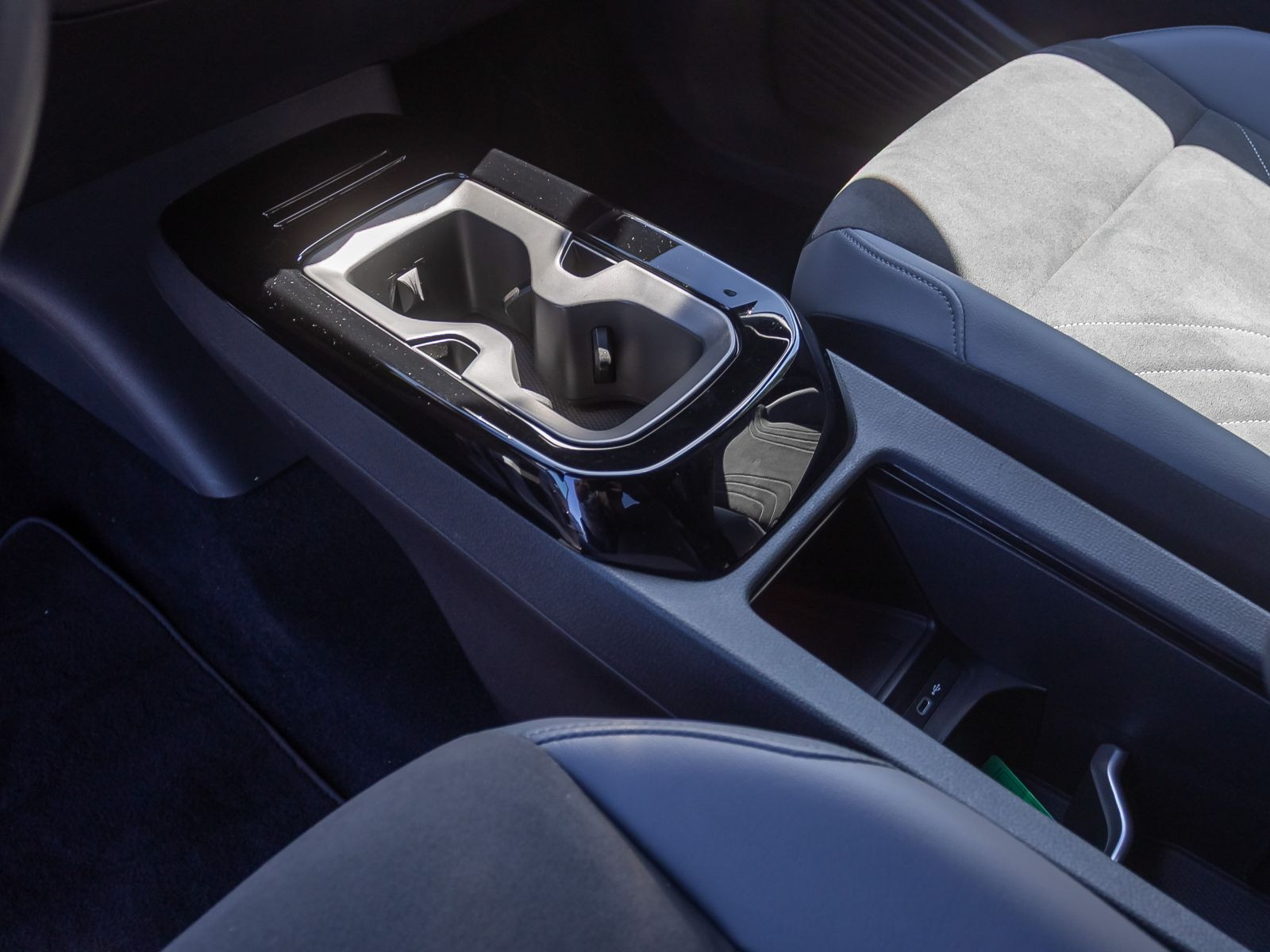 Volkswagen ID.4 Pure Performance, Navi, LED-Matrix, App-Connect, Rückfahrkamera