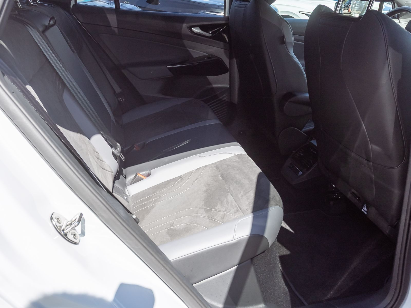Volkswagen ID.4 Pure Performance, Navi, LED-Matrix, App-Connect, Rückfahrkamera