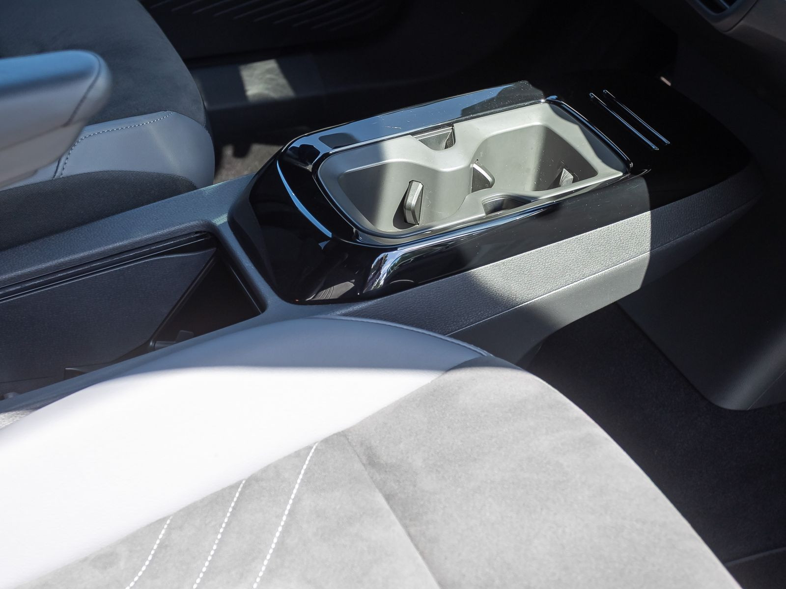 Volkswagen ID.4 Pure Performance, Navi, LED-Matrix, App-Connect, Rückfahrkamera