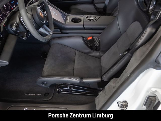 Porsche Taycan Turbo GT mit Weissach-Paket LED-Matrix