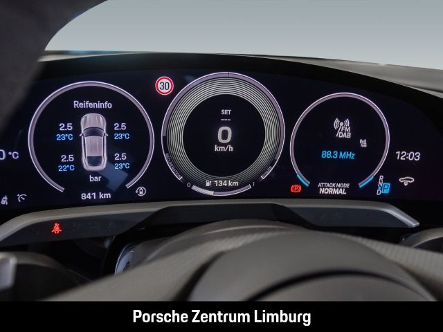 Porsche Taycan Turbo GT mit Weissach-Paket LED-Matrix