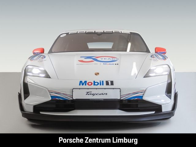 Porsche Taycan Turbo GT mit Weissach-Paket LED-Matrix