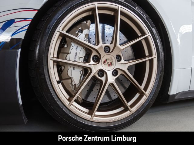Porsche Taycan Turbo GT mit Weissach-Paket LED-Matrix