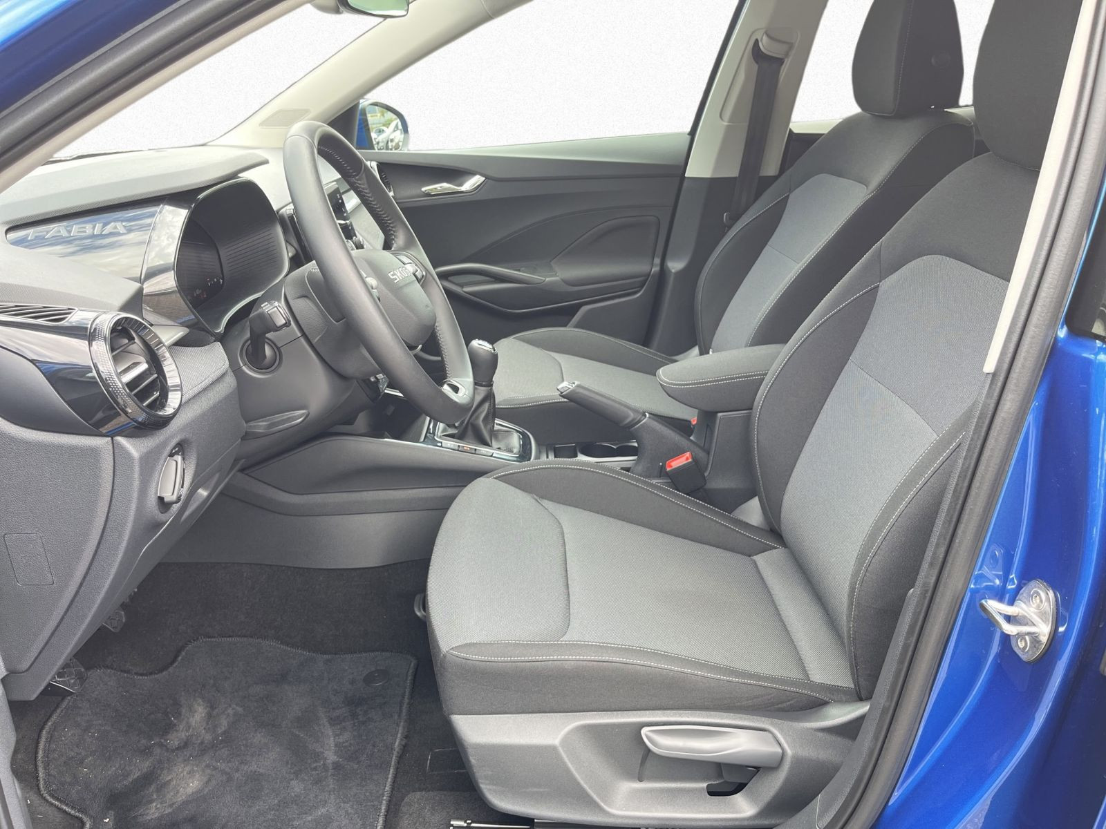 Skoda Fabia Selection Tour 1.0 TSI LED RFK AHK Carplay