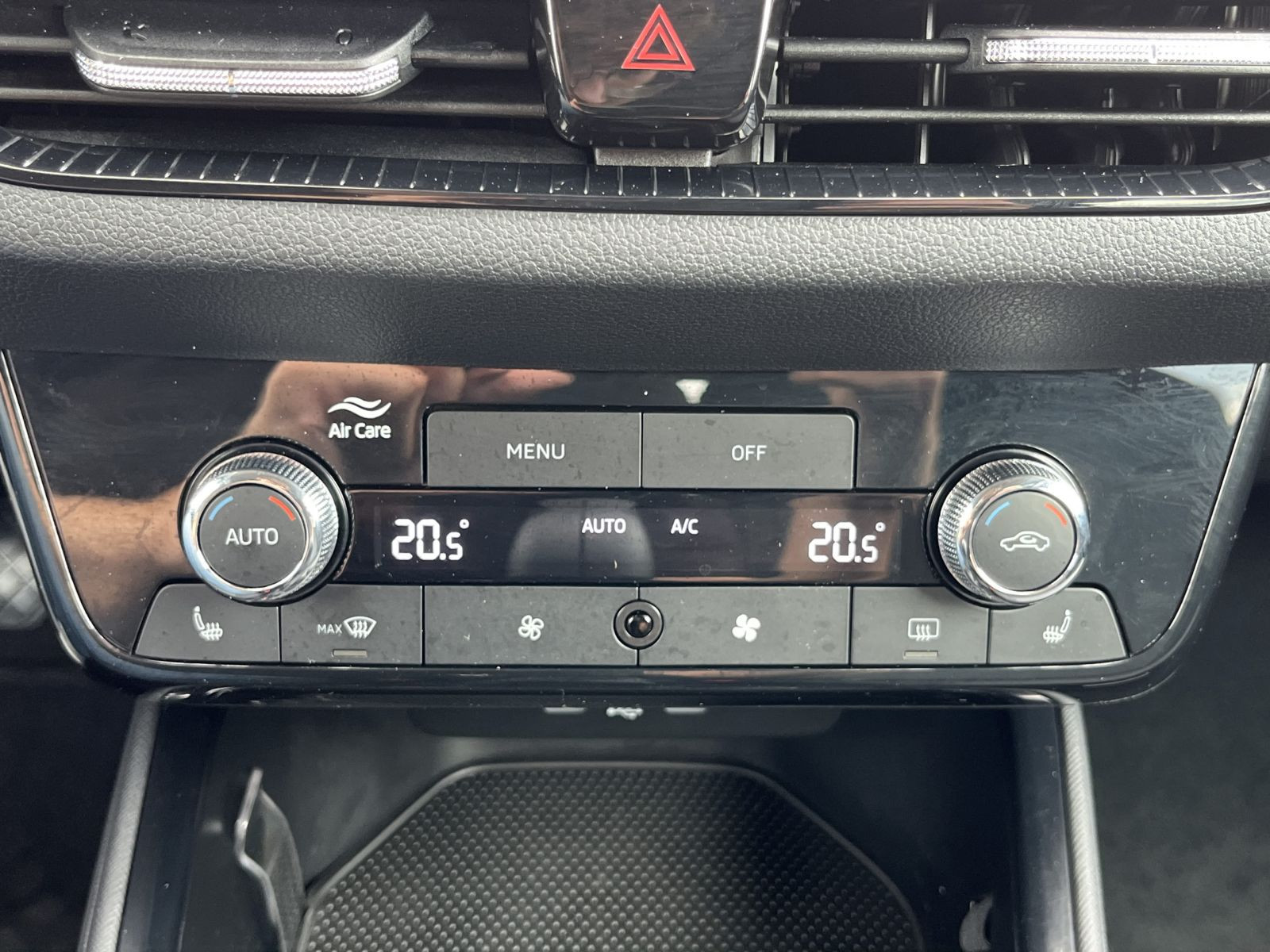 Skoda Fabia Selection Tour 1.0 TSI LED RFK AHK Carplay
