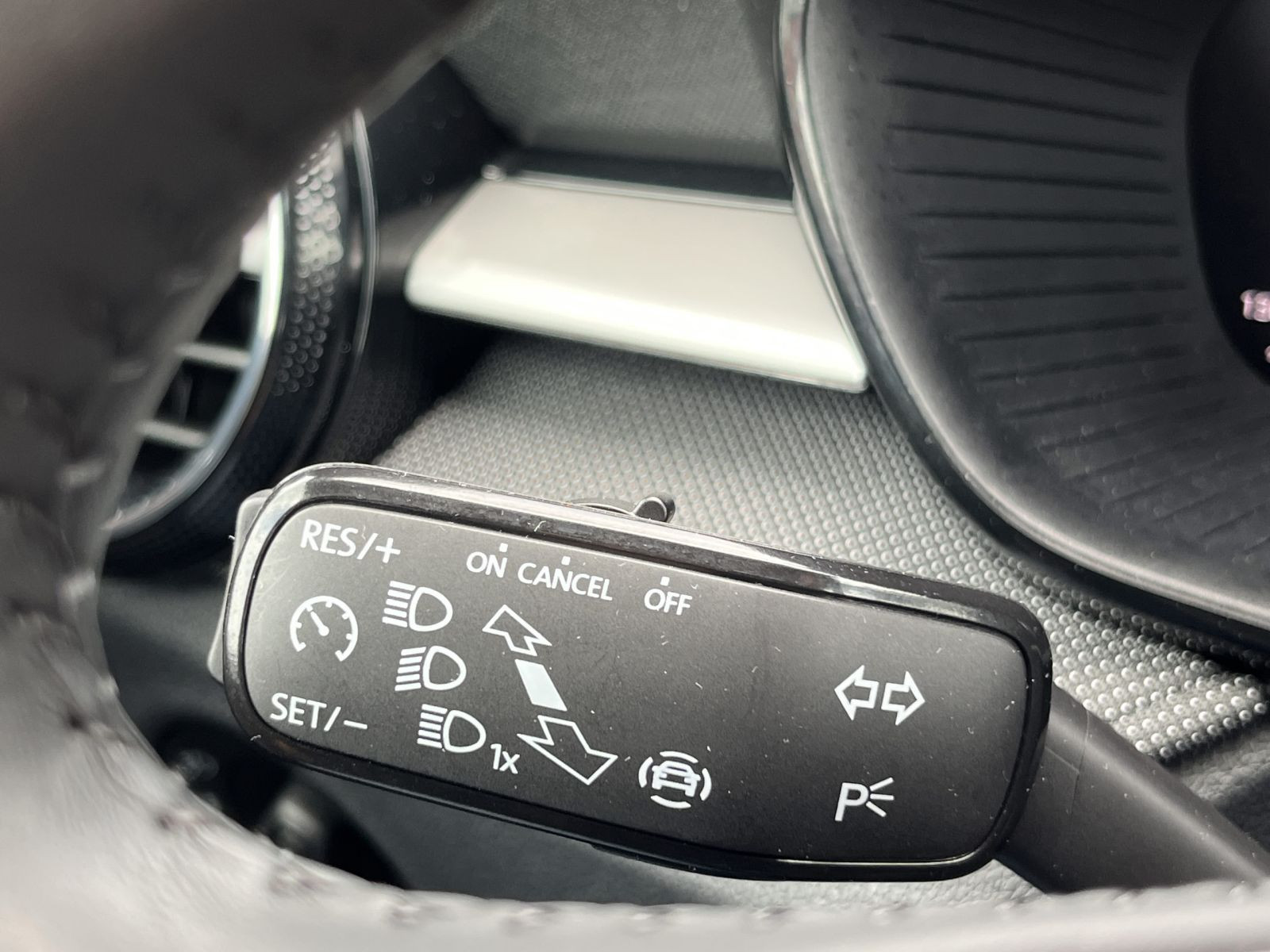 Skoda Fabia Selection Tour 1.0 TSI LED RFK AHK Carplay