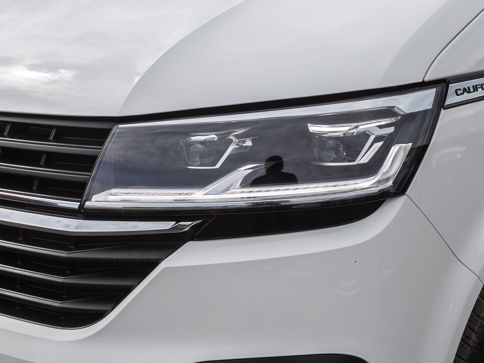 Volkswagen T6.1 California Beach 2.0TDI DSG Navi LED Standhzg ACC AHK