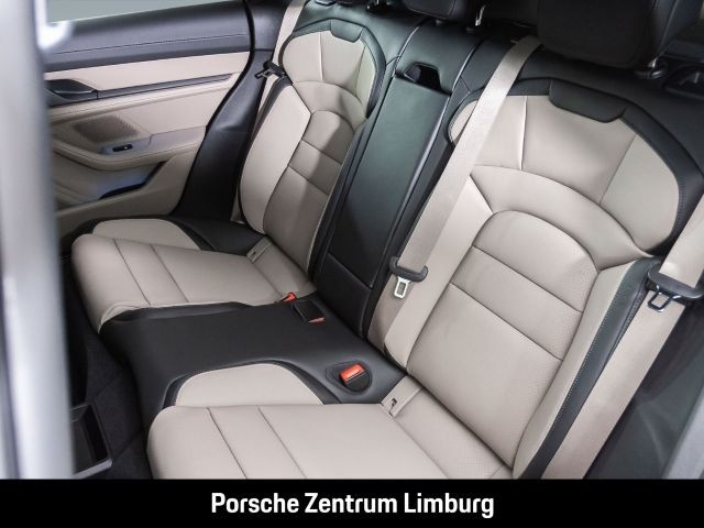 Porsche Taycan Sport Turismo Black Edition HA-Lenkung