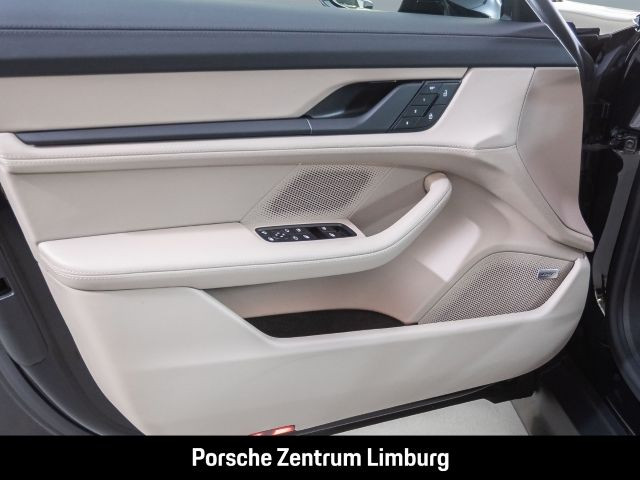 Porsche Taycan Sport Turismo Black Edition HA-Lenkung