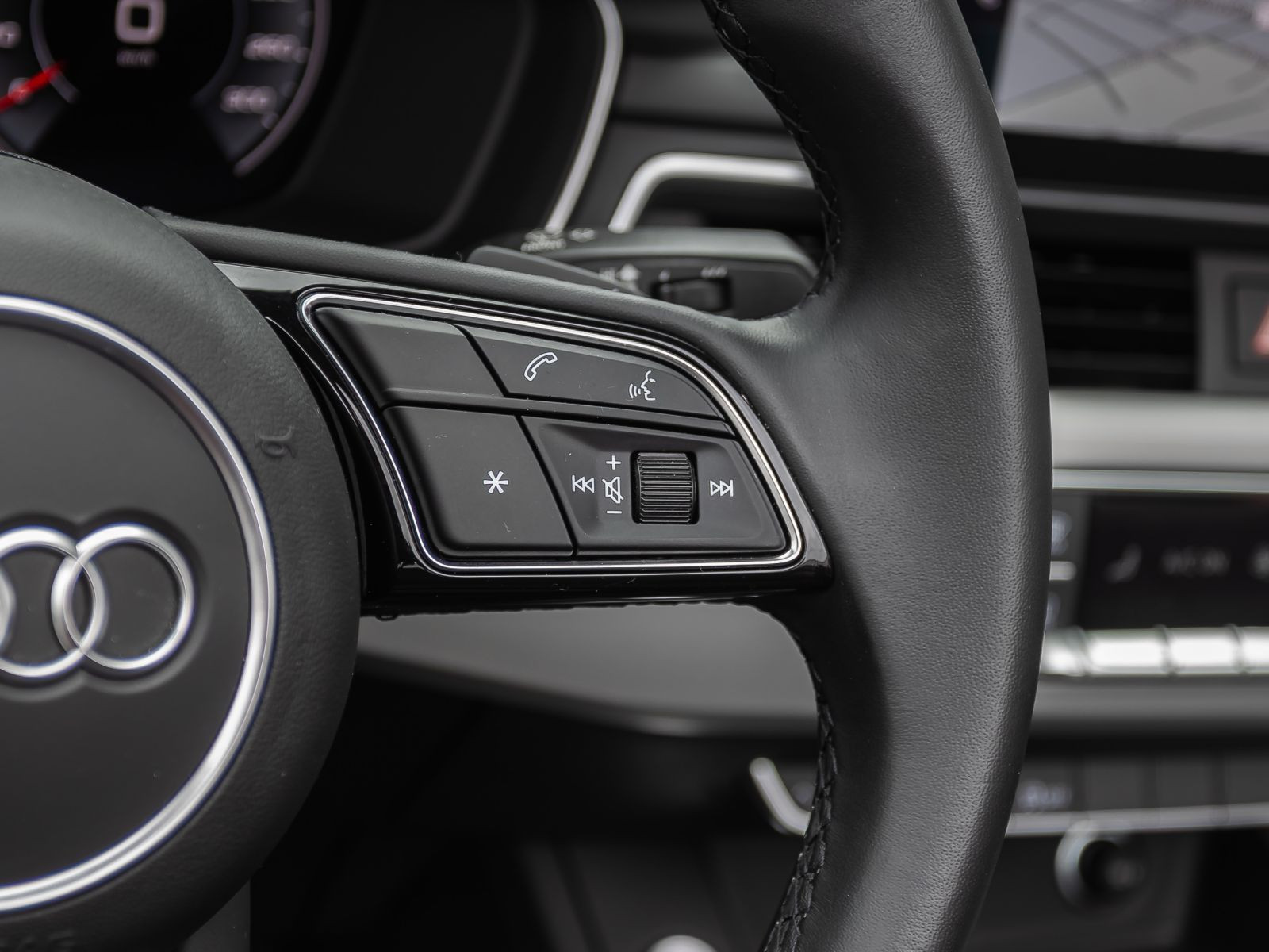 Audi A5 Cabriolet Advanced 40TFSI Stronic Navi Matrix
